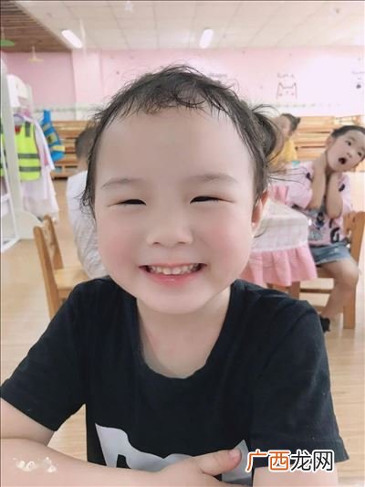 盲人的世界是什么样子,盲人是什么样子？