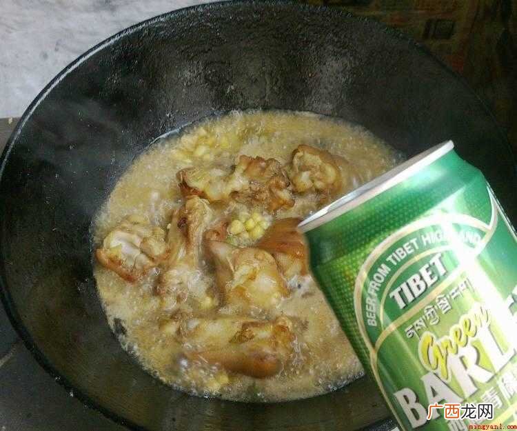 大豆用水浸泡,直到体积变大 怎么炖猪蹄