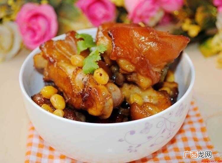 大豆用水浸泡,直到体积变大 怎么炖猪蹄