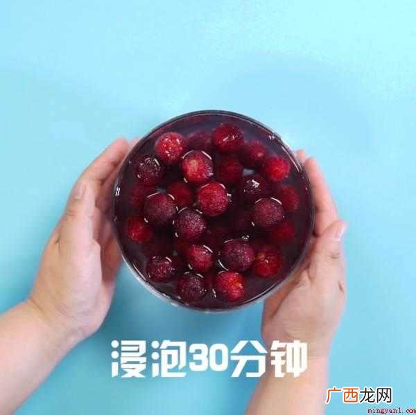 冰镇饮用杨梅酒的材料介绍 杨梅酒可以冰镇喝吗