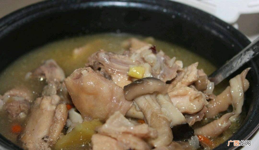 炖鸡汤要焯水吗,鸡肉煲汤要焯水吗？