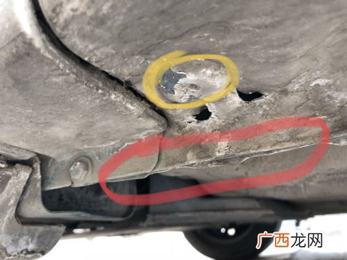 汽车千斤顶顶哪里,汽车千斤顶在哪？