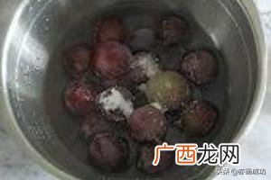 葡萄榨汁的做法,鲜榨葡萄汁做法？