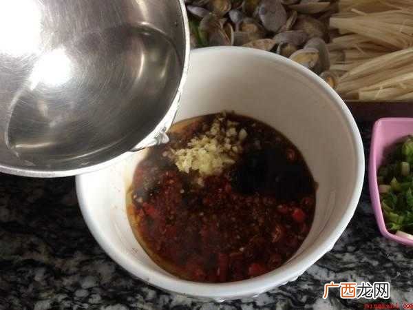 烤金针菇的调料配法有哪些 烤金针菇的调料怎么配