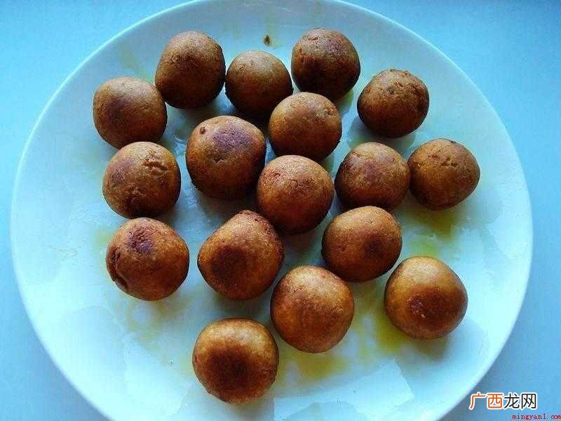 小火炸丸子怎么做好吃? 芋丸子的制作方法