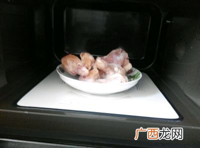 微波炉解冻肉需要几分钟,微波炉解冻肉的操作步骤介绍？