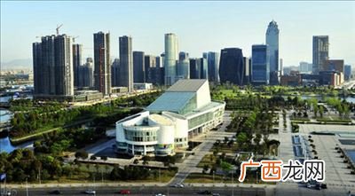 浙江宁波杭州湾新区属于哪个区,为什么叫杭州湾不是宁波湾？