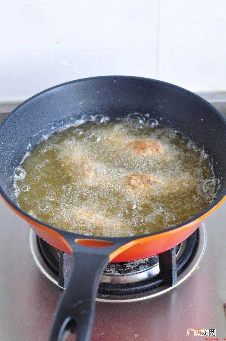 鸡腿一个挂上鸡蛋土豆糊 鸡腿怎么弄才好吃