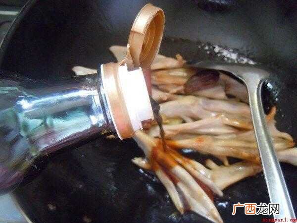 桂皮草果生姜的食材准备 卤鸭爪怎么做