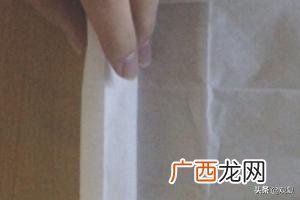 如何用面巾纸折玫瑰花,如何用纸巾折朵花？