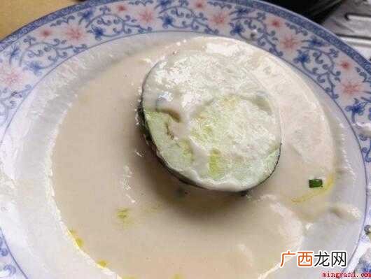茄子片切得不要太厚,太厚了难入味,当然也不能太薄了 炸茄盒怎么做酥脆好吃