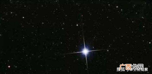 北极星是什么星,北极星是天空中最亮的一颗星对吗？