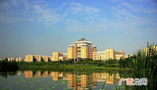 武汉南湖有哪些大学,华中师范大学南湖校区有哪些学院?
