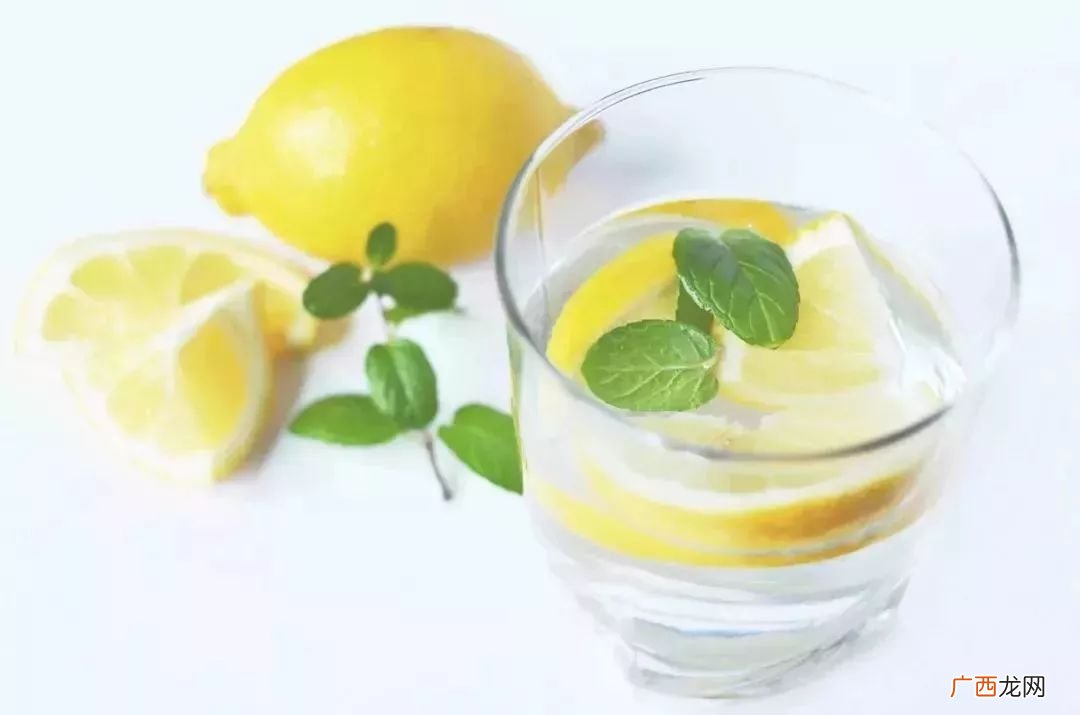 柠檬水怎么做才好喝呢,柠檬汁怎么泡好喝？