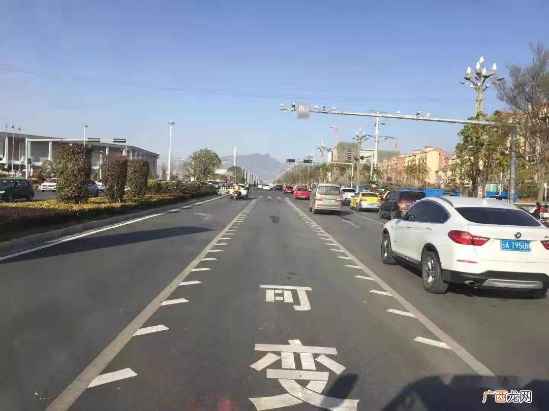可变车道怎么走,北京可变车道的正确行驶方法？
