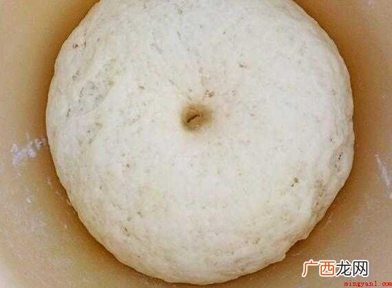 面粉500g、清水250g,酵母6g、白糖适量 面包粉可以做馒头吗怎么做