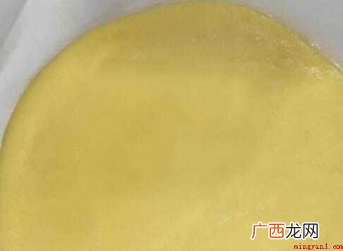 低筋面粉200g牛奶400ml、鸡蛋6个、奶粉40g、玉米淀 没有平底锅怎么做千层蛋糕的皮