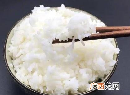 米饭隔夜还能吃吗,隔夜米饭不放冰箱能吃吗？