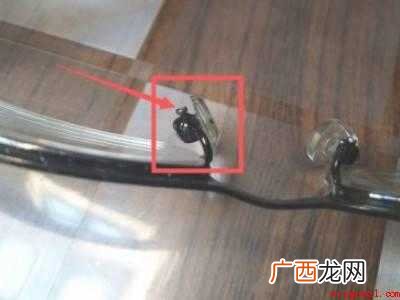 眼镜螺丝松了怎么拧