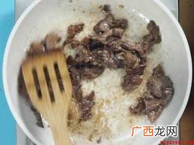 洋葱炒鸡肉怎么做好吃
