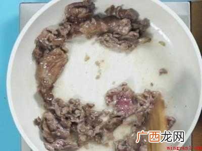 洋葱炒鸡肉怎么做好吃