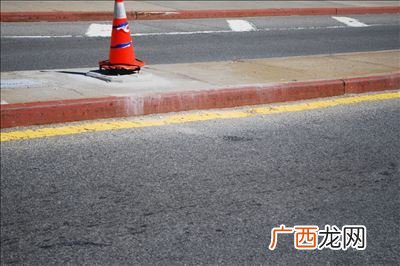 压马路是什么意思,压马路什么梗？
