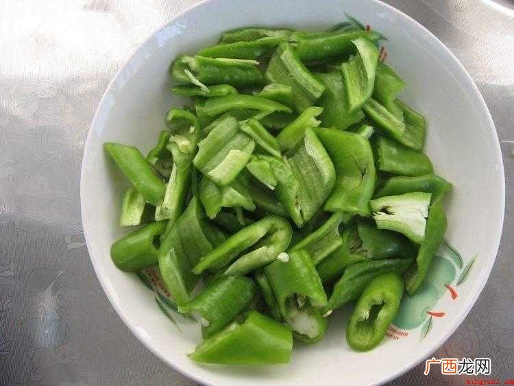 大西北地区常见传统风味小吃,做法有很多种,可汤可菜 羊杂怎么炒