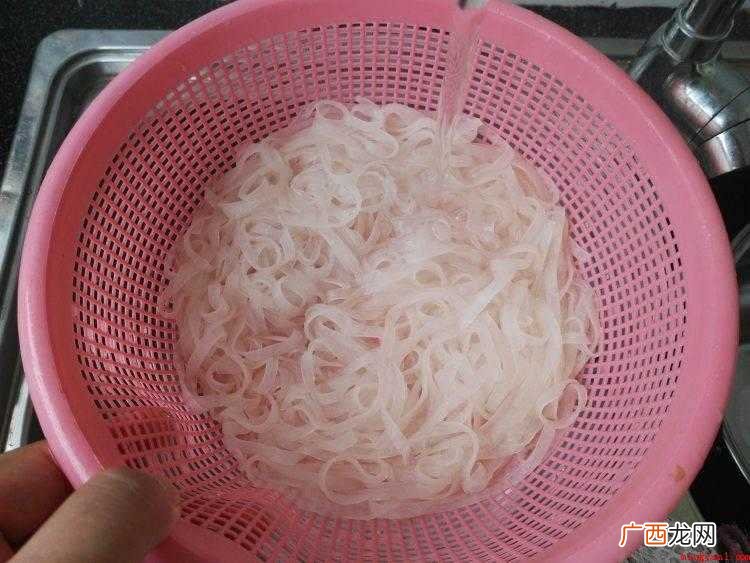 炒河粉的注意事项_菜谱 怎么做炒河粉