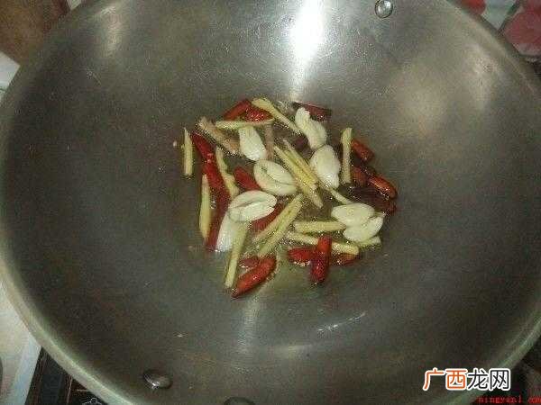 肋壳钉螺怎么做好吃?_健康频道 丁螺怎么炒