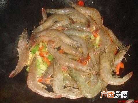 海鲜与这些水果同吃,至少应间隔2小时 红虾怎么炒