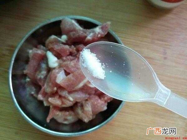 猪外脊肉切片的营养成分 洋葱炒猪肉怎么炒