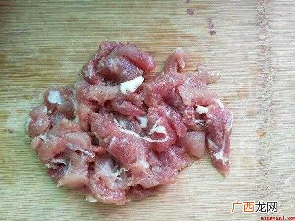 猪外脊肉切片的营养成分 洋葱炒猪肉怎么炒