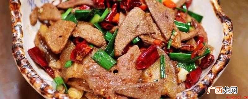 过好油的猪肝片儿快速翻炒 猪肝炒辣椒怎么炒