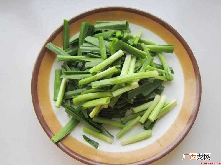 昌吉州流行的“烤肉拌凉面”的独特吃法 怎么炒黄面