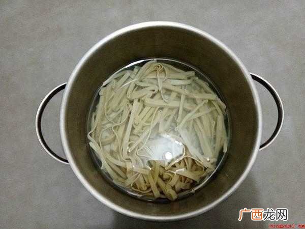 豆腐皮的做法_健康频道 炒豆腐皮怎么做