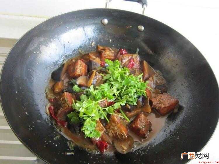 腊鱼肉质细嫩,味道鲜美,营养价值很高 腊鱼怎么炒