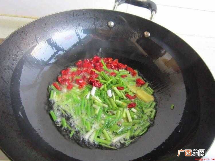 腊鱼肉质细嫩,味道鲜美,营养价值很高 腊鱼怎么炒