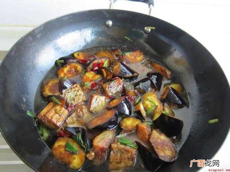 腊鱼肉质细嫩,味道鲜美,营养价值很高 腊鱼怎么炒