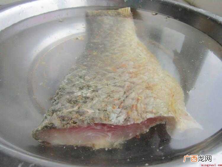 腊鱼肉质细嫩,味道鲜美,营养价值很高 腊鱼怎么炒