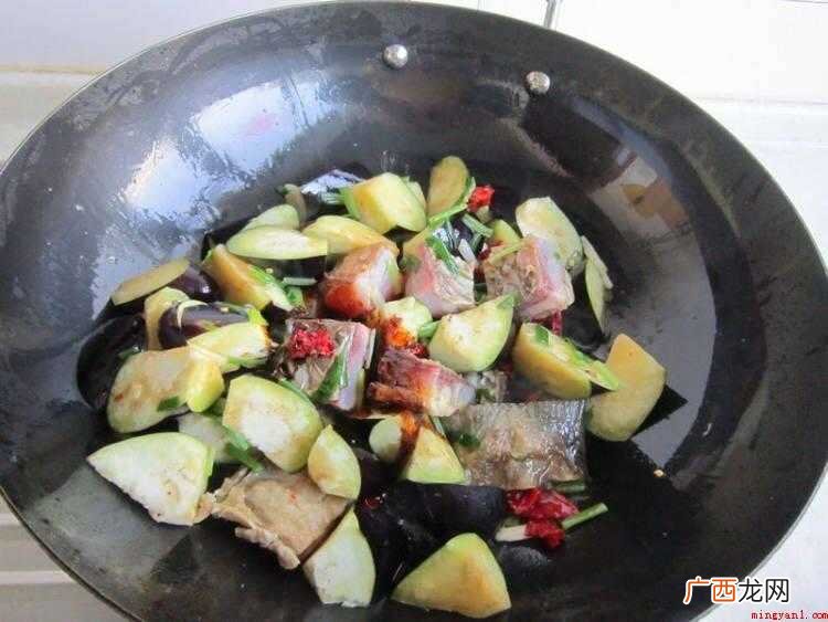 腊鱼肉质细嫩,味道鲜美,营养价值很高 腊鱼怎么炒