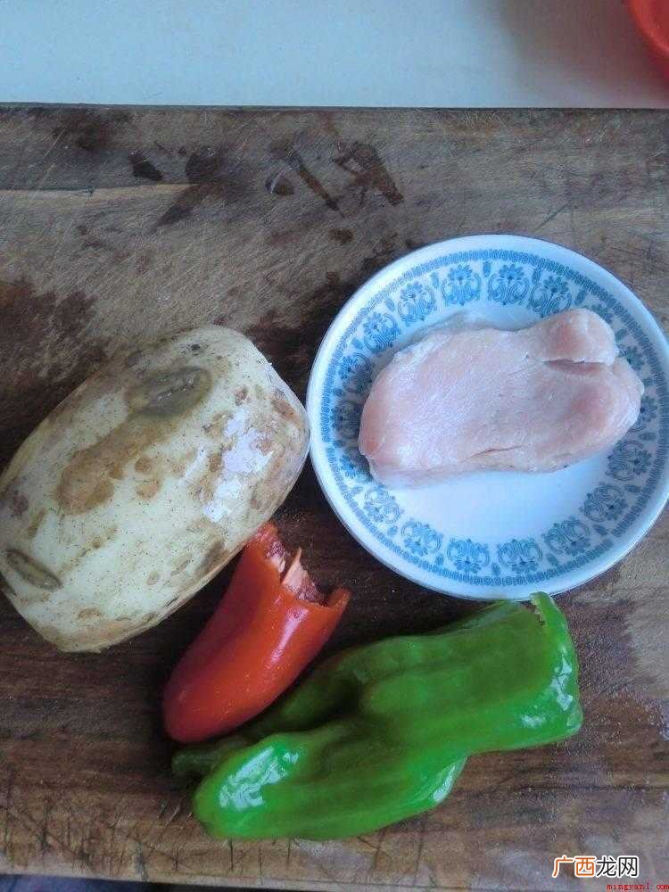 莲藕微甜而脆,可生食也可做菜 怎么炒莲藕好吃