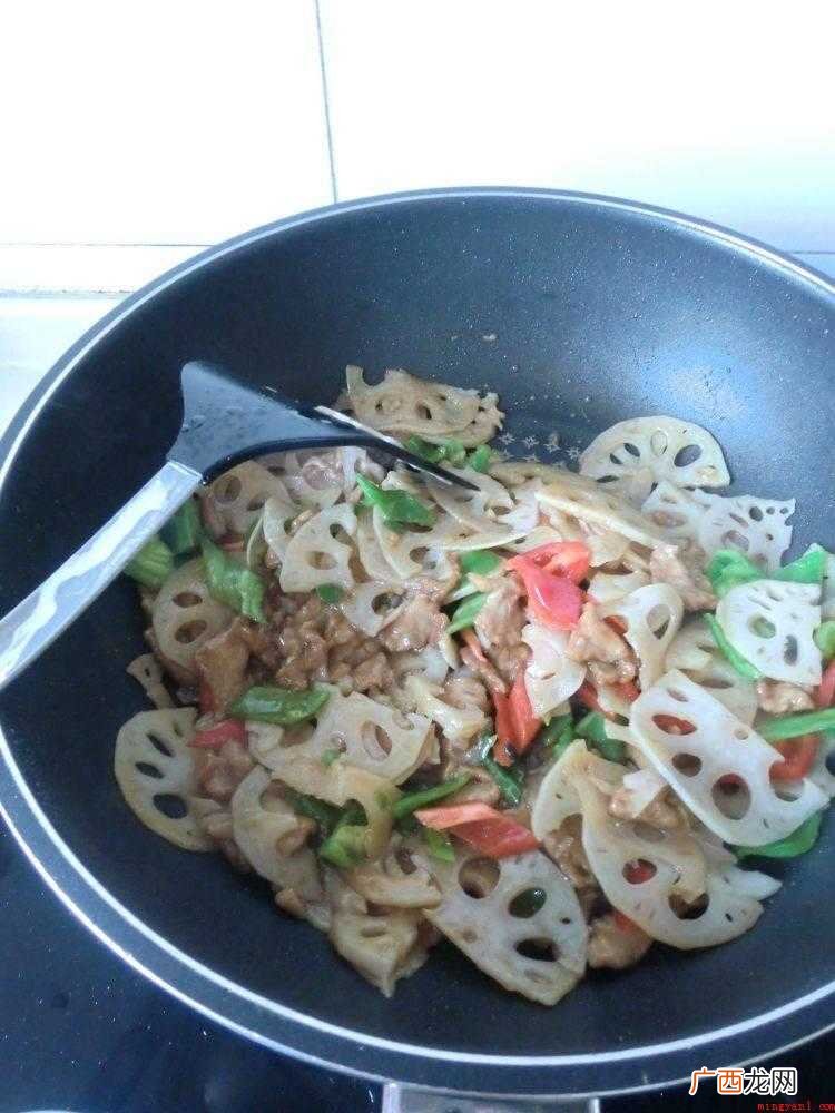 莲藕微甜而脆,可生食也可做菜 怎么炒莲藕好吃