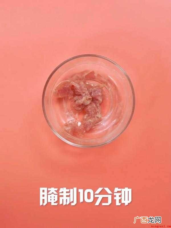 老年人只吃肉汤,而舍弃汤里的肉 炒瘦肉怎么炒才嫩