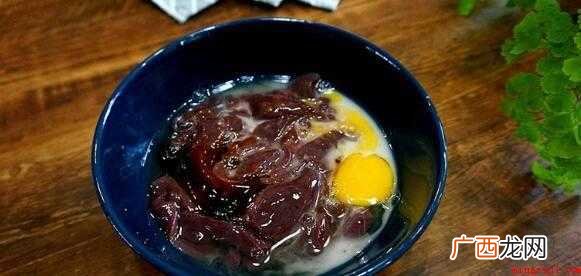 猪肝、鸡蛋、水淀粉、料酒、生抽、蚝油、生姜大蒜、青红椒、干辣 怎么炒猪肝好吃
