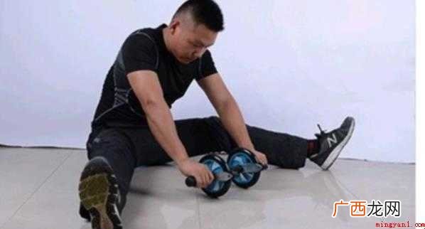 如何正确的使用健腹轮