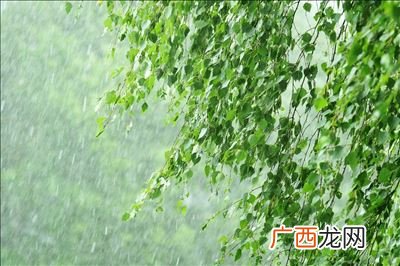 春雨像什么一样轻轻地落到地上,春雨像什么造句？