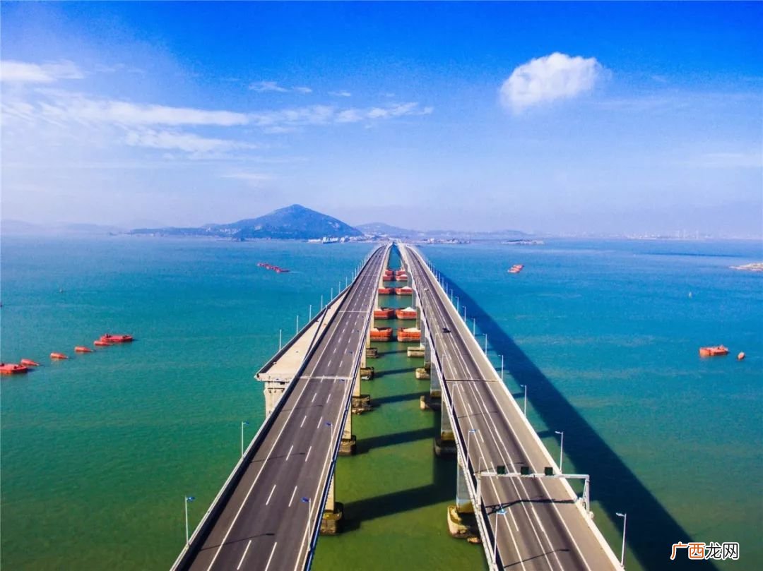 平潭海峡大桥特点是什么,沿海大桥长多少公里?
