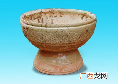祭器很讲究的讲究什么意思,供品很多，祭器也很讲究的讲究是什么意思？