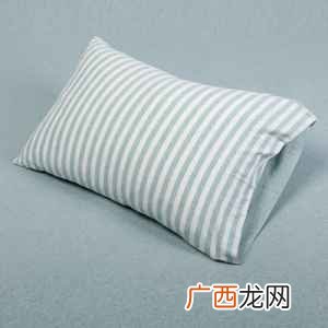 枕套发黄怎么洗小妙招,怎么洗发黄枕套？