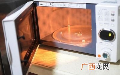 格兰仕微波炉云母片烧毁怎样维修,微波炉一通电就打火，云母片都烧穿了，应该怎么维修？